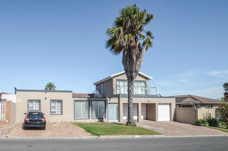 6 Bedroom Property for Sale in De Tijger Western Cape